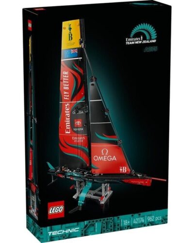 LEGO Technic Emirates Team New Zealand AC75 Yacht  (42174)
