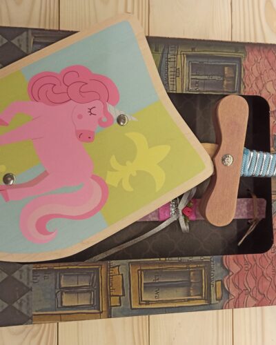 Λαμπάδα Ασπίδα με Μονόκερο και σπαθι