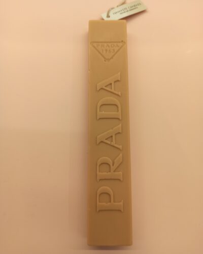 Prada Λαμπαδα