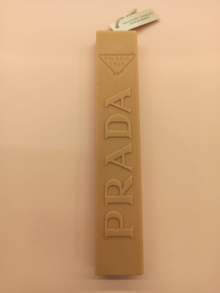 Prada Λαμπαδα