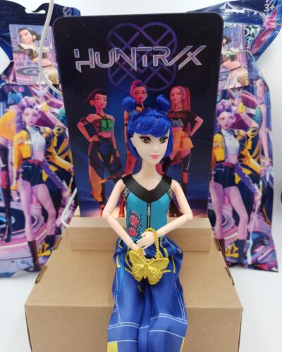 ΚΟΥΚΛΑ Demon Hunters ZOE Blue Dress